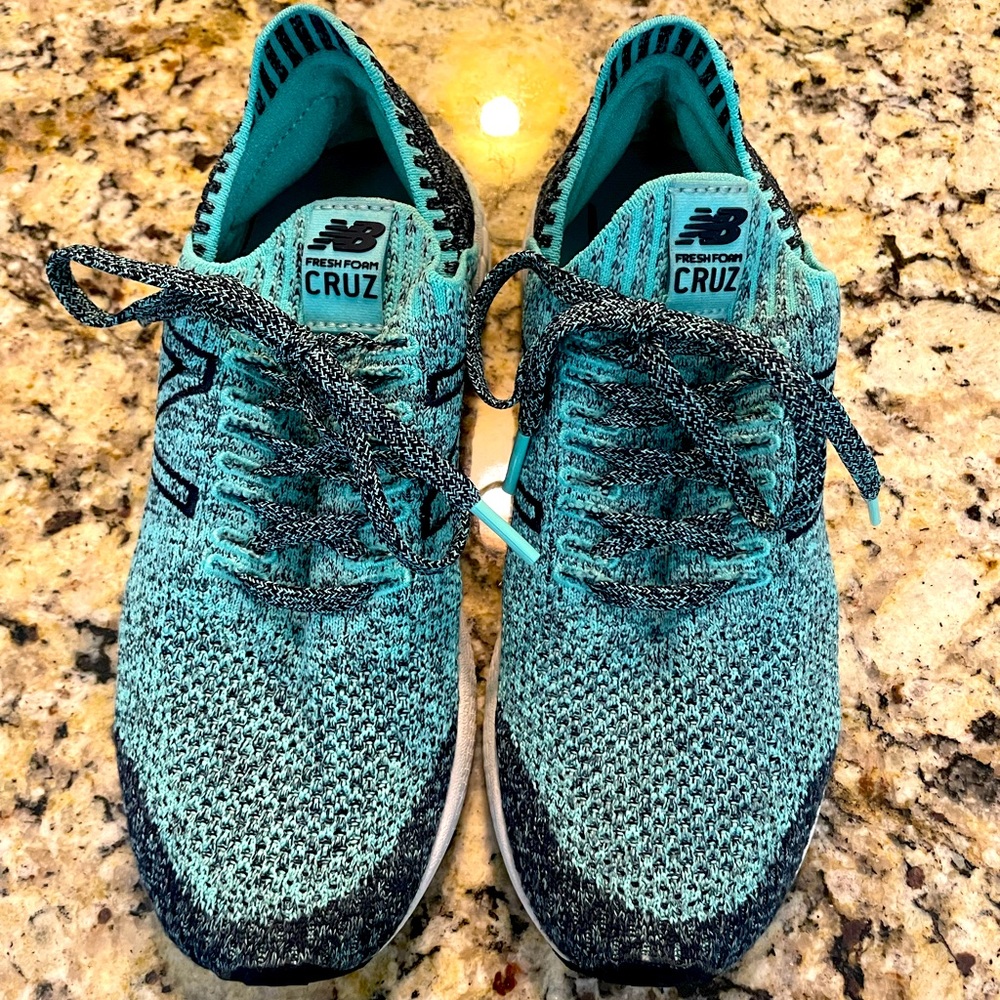 Women’s New Balance Two-Toned Blue Fresh Foam Cruz Size 7